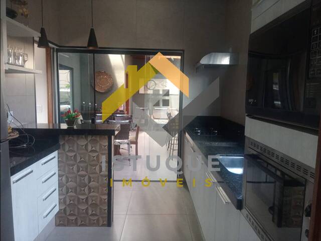 #130 - Casa para Venda em São José do Rio Preto - SP - 2